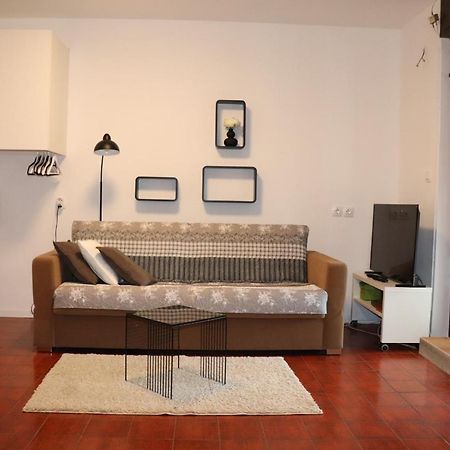 Apartments Zvezdica*** With Garden 잠브라티야 외부 사진