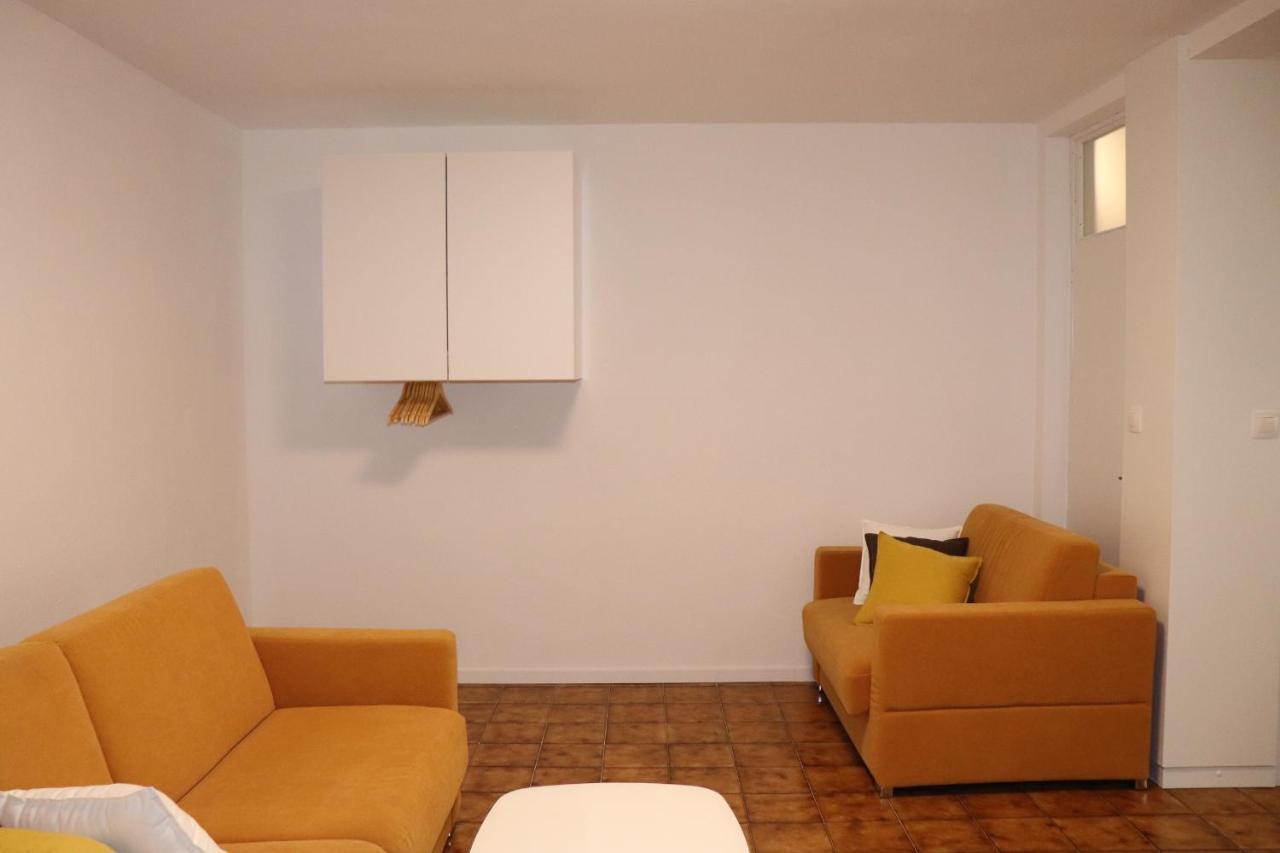 Apartments Zvezdica*** With Garden 잠브라티야 외부 사진